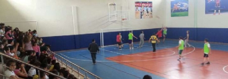 Öğretmenlerimiz ile Basketbol Takımı Arasındaki Maç